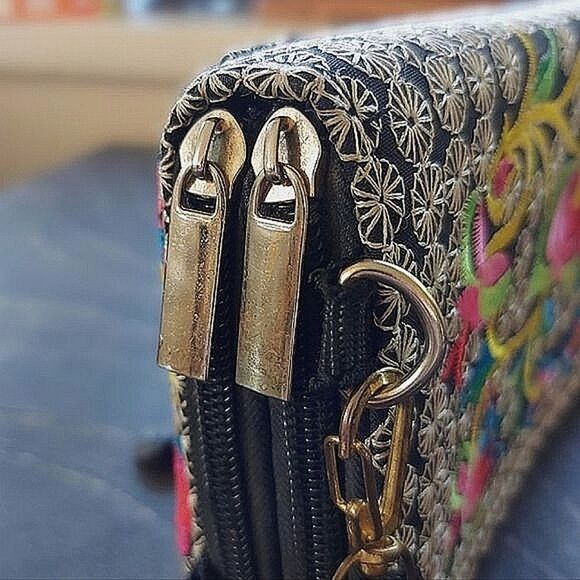 Mexican floral embroidered wallet style pocket bag - Picture 4 of 10
